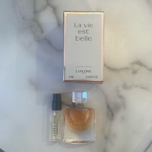 La vie est belle and Lake and Sky Perfume